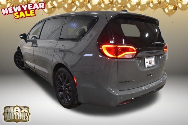 used 2020 Chrysler Pacifica car, priced at $19,788