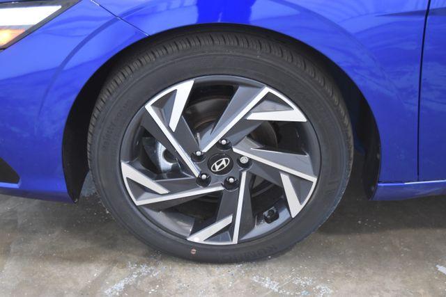 new 2024 Hyundai Elantra car, priced at $27,035