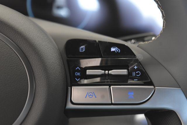 new 2024 Hyundai Elantra car, priced at $27,035
