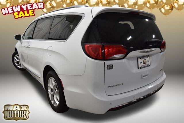 used 2020 Chrysler Pacifica car, priced at $18,640