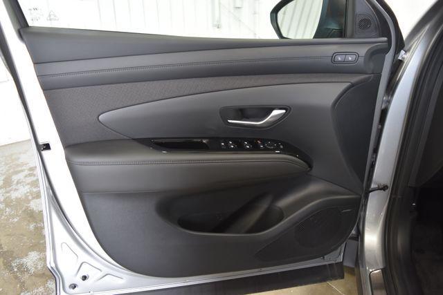 new 2025 Hyundai TUCSON Hybrid car, priced at $43,425
