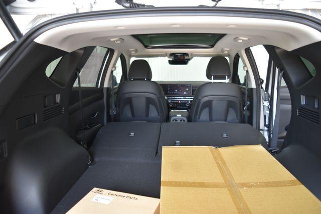 new 2025 Hyundai TUCSON Hybrid car, priced at $43,425