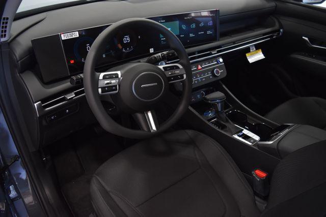 new 2025 Hyundai Tucson car, priced at $30,940