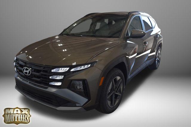 new 2025 Hyundai TUCSON Hybrid car, priced at $38,475