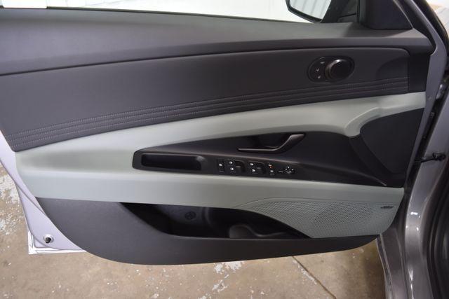 new 2025 Hyundai ELANTRA HEV car, priced at $31,585