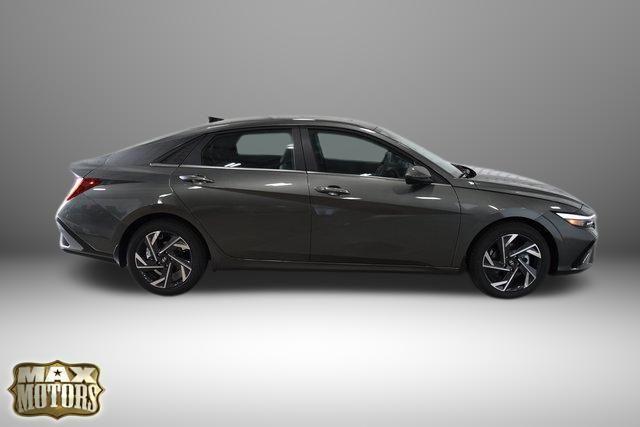 new 2024 Hyundai Elantra car, priced at $24,015