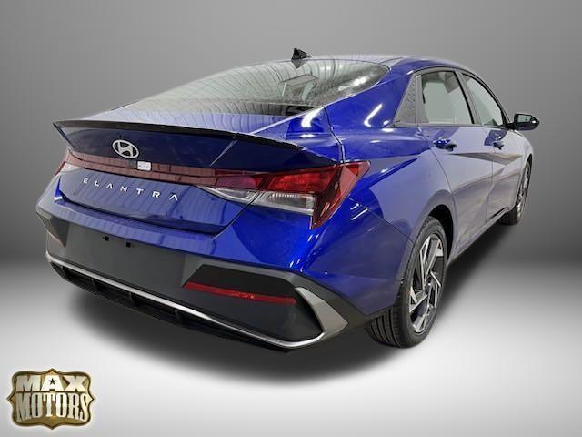 new 2025 Hyundai Elantra car, priced at $22,096