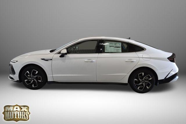 new 2025 Hyundai Sonata car, priced at $30,498