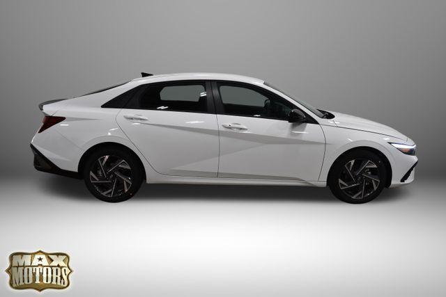 new 2025 Hyundai Elantra car, priced at $22,547