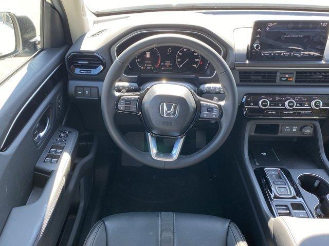 new 2025 Honda Pilot car, priced at $47,505