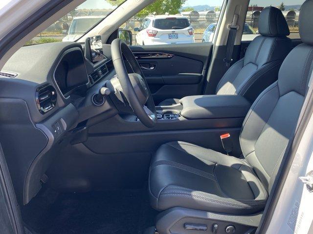 new 2025 Honda Pilot car, priced at $47,505