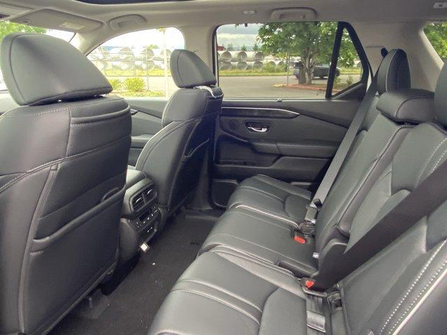 new 2025 Honda Pilot car, priced at $53,985