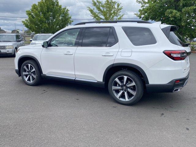 new 2025 Honda Pilot car, priced at $53,985