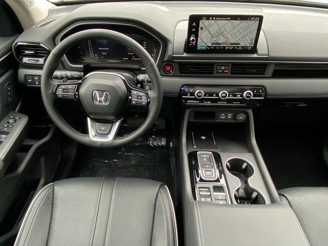 new 2025 Honda Pilot car, priced at $53,985