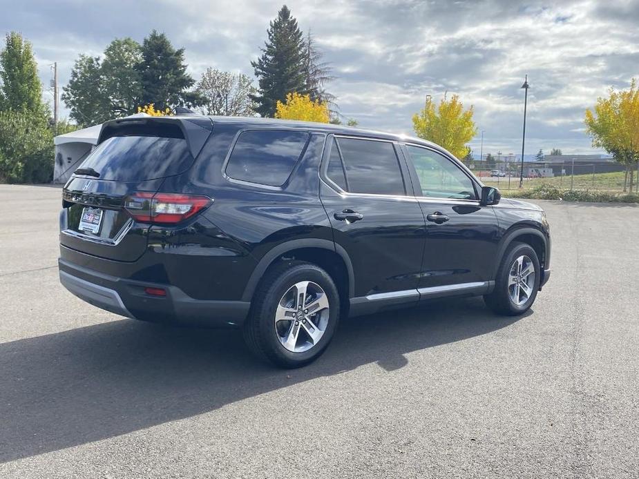 new 2025 Honda Pilot car, priced at $46,695