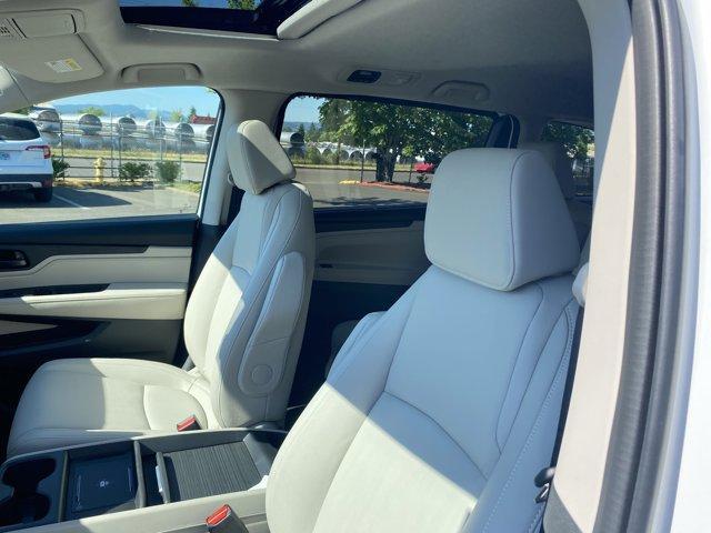 new 2025 Honda Odyssey car, priced at $44,490