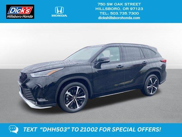 used 2022 Toyota Highlander car, priced at $39,840