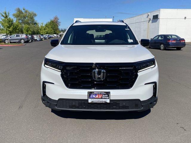 new 2025 Honda Pilot car, priced at $55,485