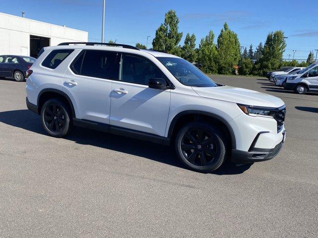 new 2025 Honda Pilot car, priced at $55,485