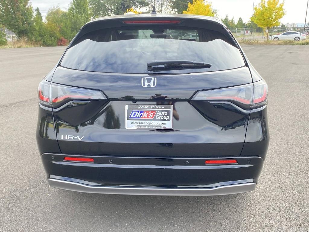 new 2025 Honda HR-V car, priced at $32,050