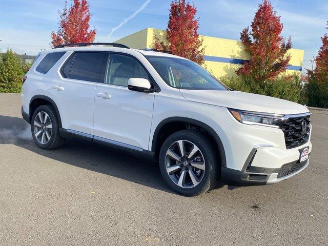 new 2025 Honda Pilot car, priced at $51,450