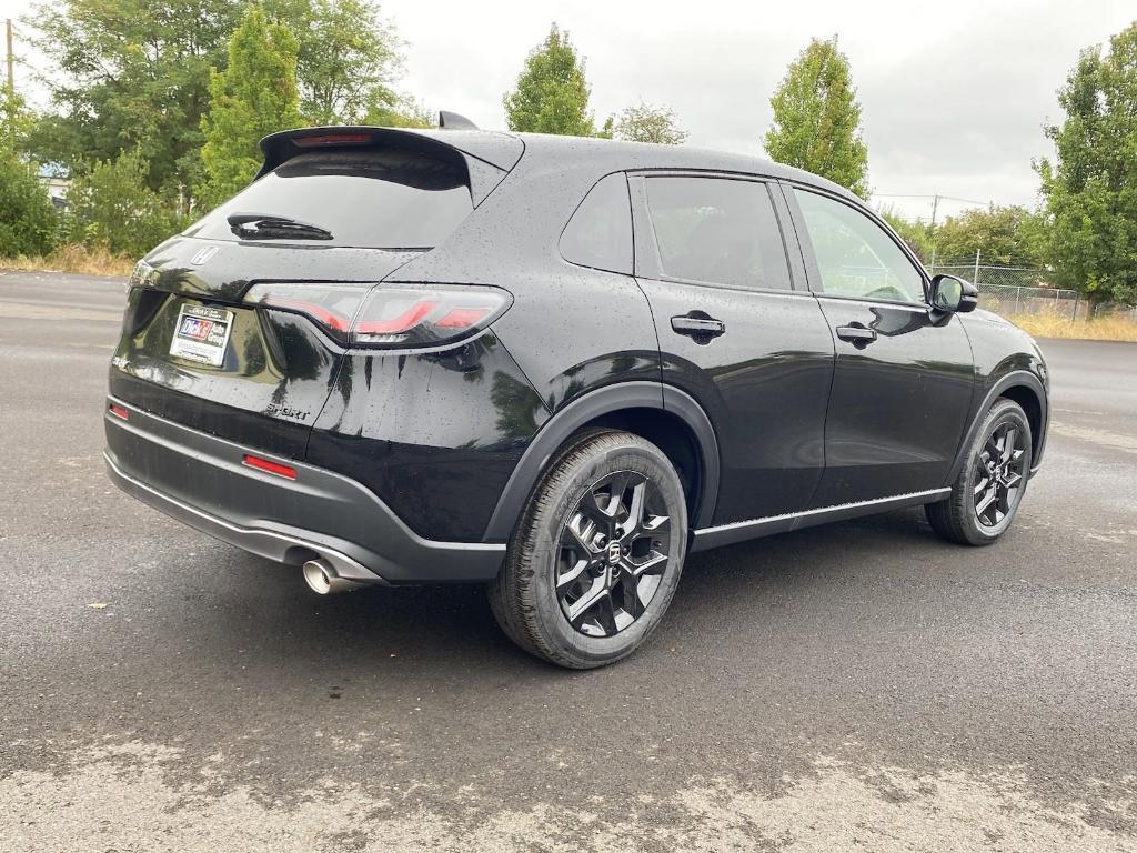 new 2025 Honda HR-V car, priced at $30,050