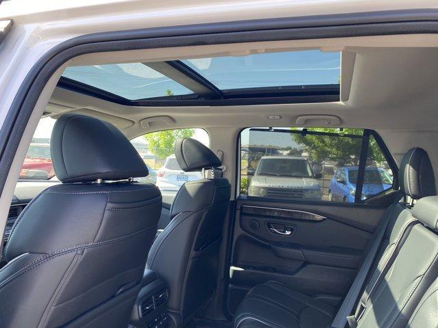 new 2025 Honda Pilot car, priced at $55,715