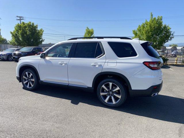 new 2025 Honda Pilot car, priced at $55,715