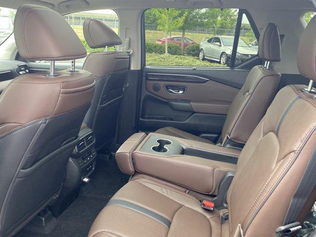 new 2025 Honda Pilot car, priced at $54,530