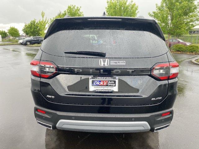 new 2025 Honda Pilot car, priced at $54,530