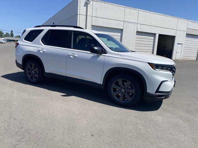new 2025 Honda Pilot car, priced at $44,205