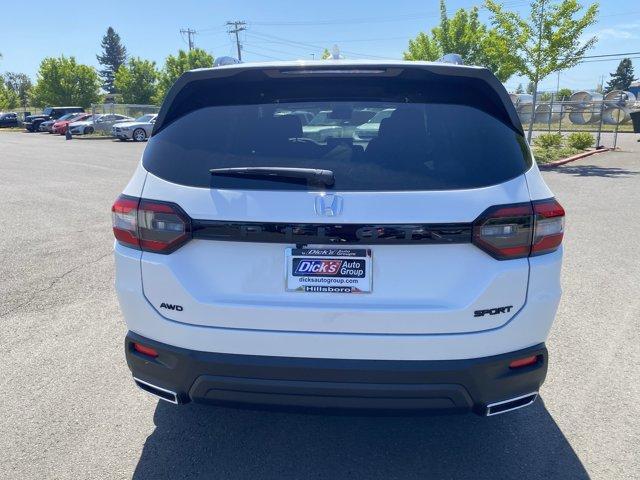 new 2025 Honda Pilot car, priced at $44,205