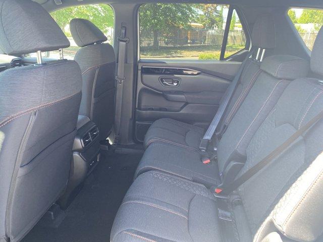 new 2025 Honda Pilot car, priced at $44,205