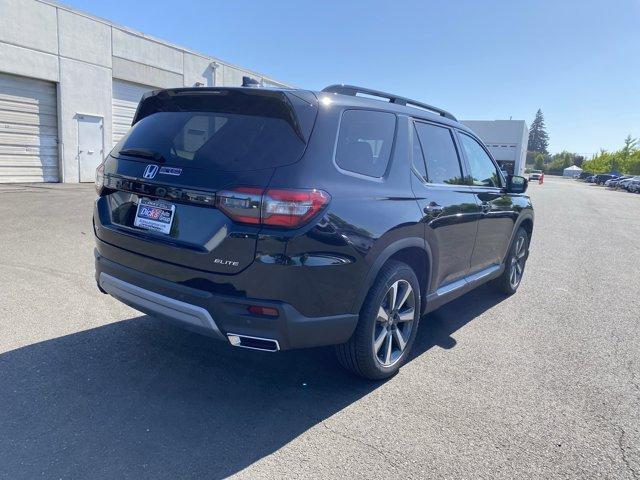 new 2025 Honda Pilot car, priced at $55,260