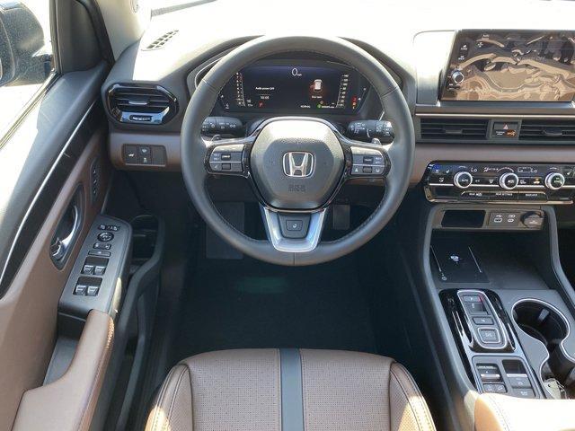 new 2025 Honda Pilot car, priced at $55,260