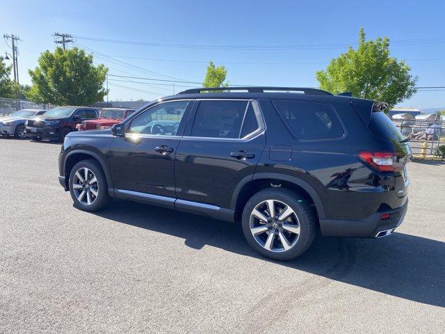 new 2025 Honda Pilot car, priced at $55,260