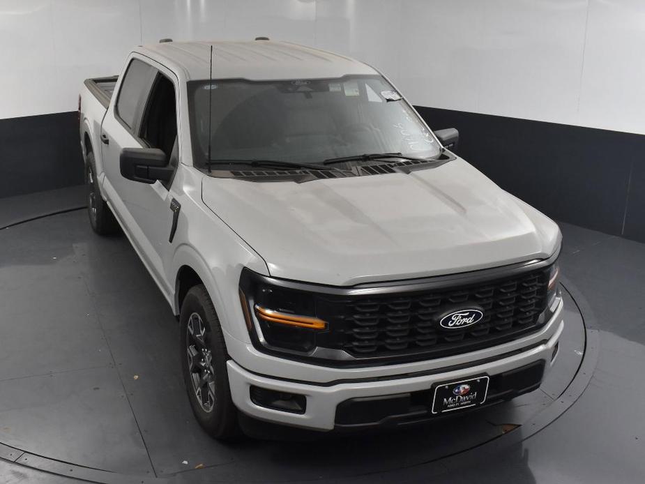 new 2024 Ford F-150 car, priced at $40,330