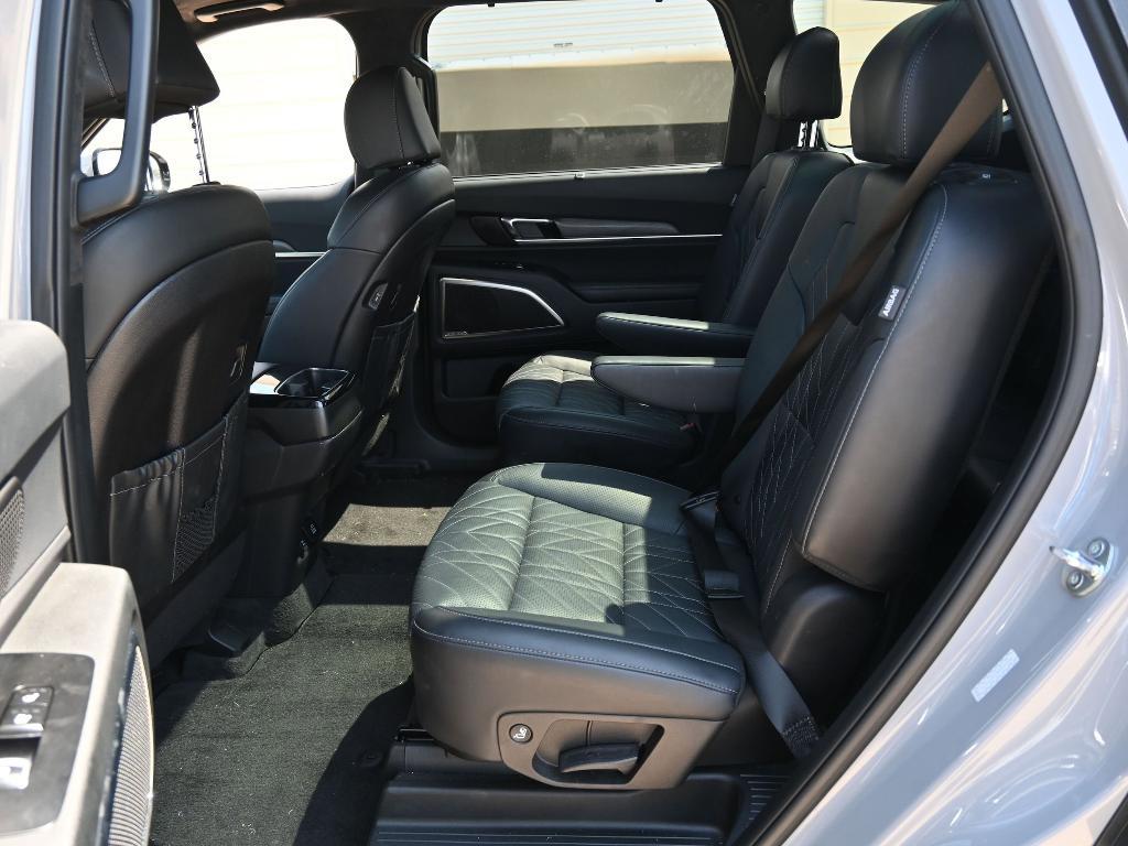 used 2024 Kia Telluride car, priced at $45,994