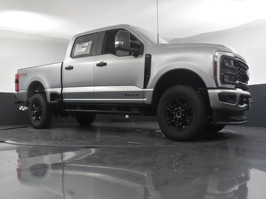 new 2024 Ford F-250 car, priced at $62,700