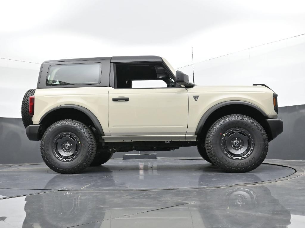 new 2025 Ford Bronco car, priced at $42,645