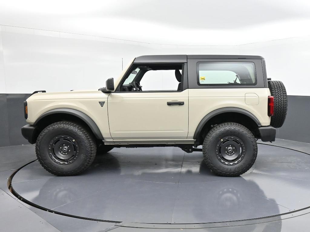 new 2025 Ford Bronco car, priced at $42,645