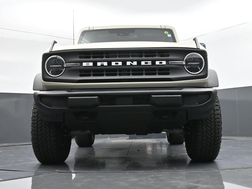 new 2025 Ford Bronco car, priced at $42,645