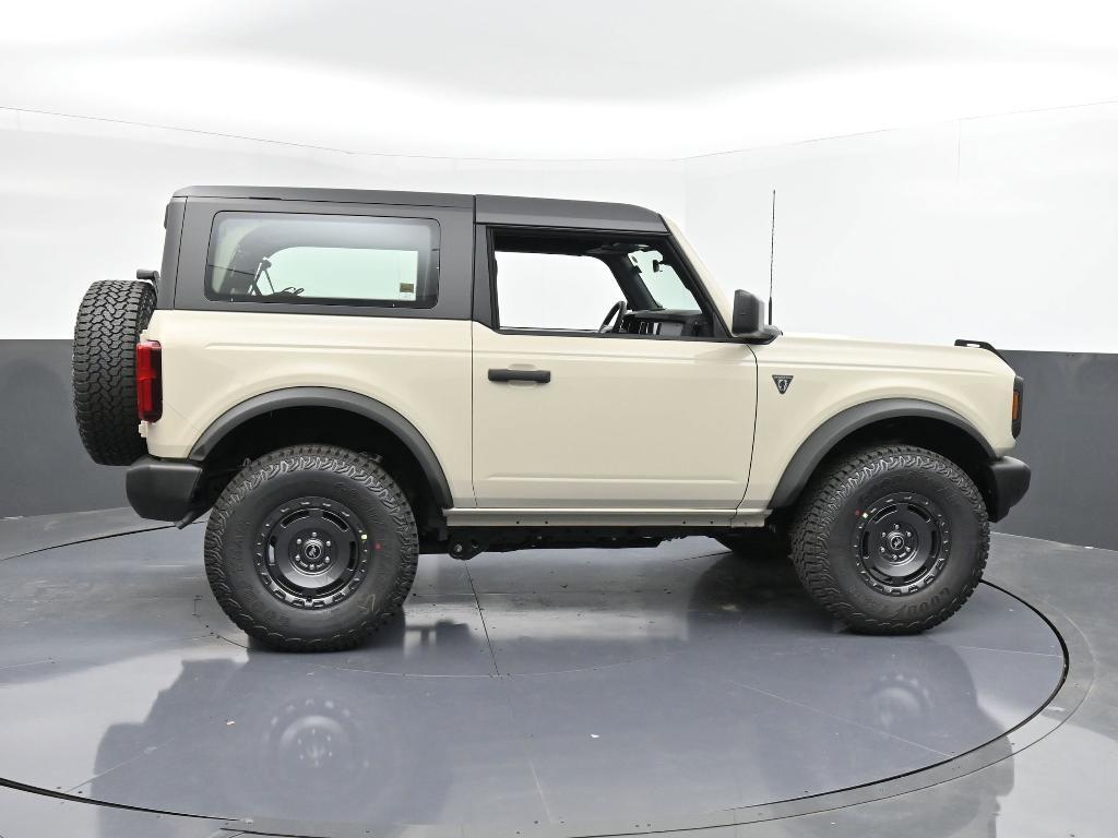 new 2025 Ford Bronco car, priced at $42,645