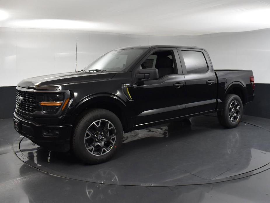 new 2024 Ford F-150 car, priced at $42,090