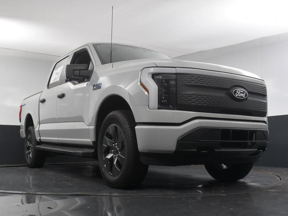 new 2024 Ford F-150 Lightning car, priced at $59,429