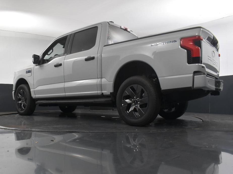 new 2024 Ford F-150 Lightning car, priced at $59,429