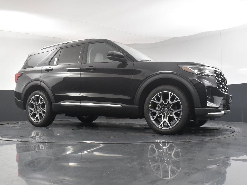 new 2025 Ford Explorer car, priced at $54,460