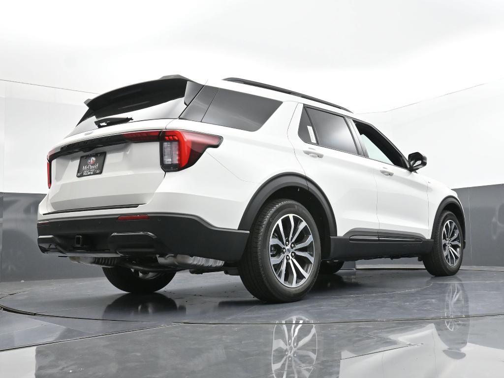 new 2025 Ford Explorer car, priced at $42,370