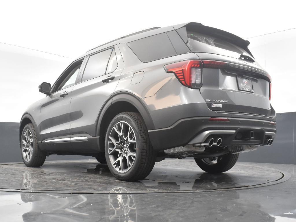 new 2025 Ford Explorer car, priced at $55,460