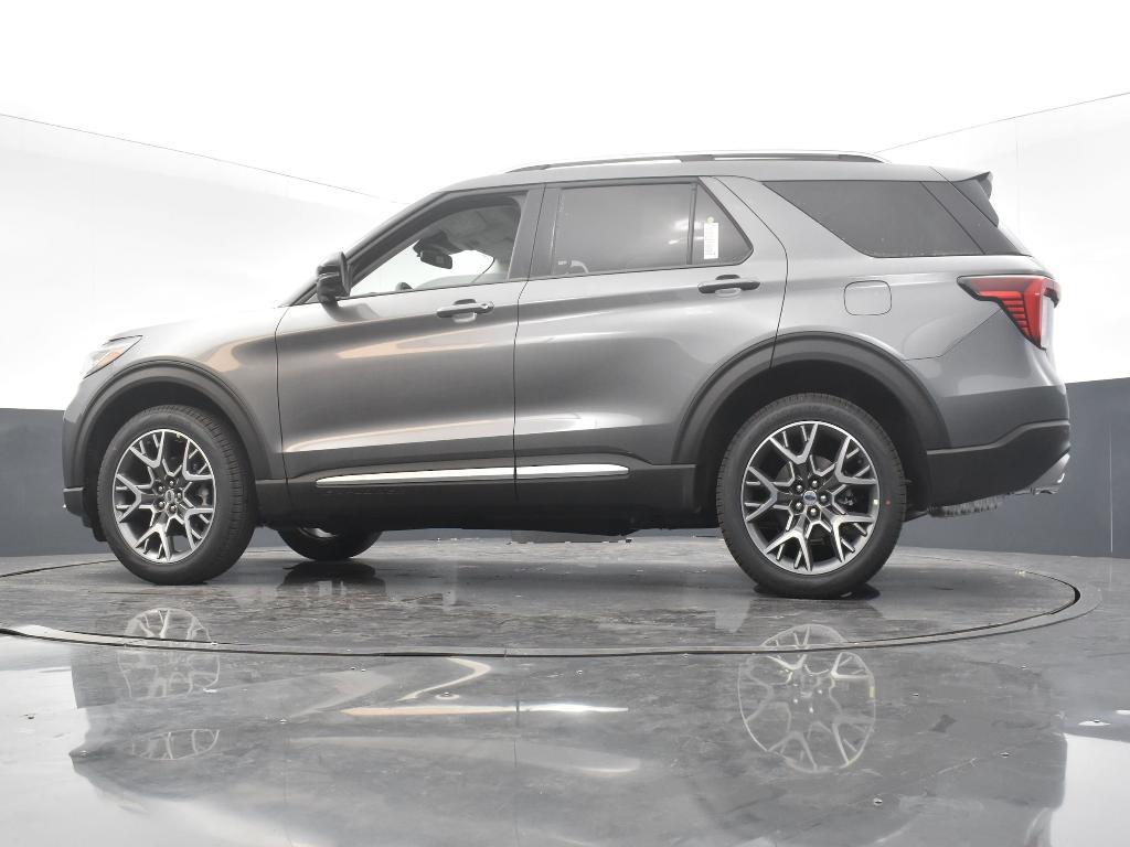 new 2025 Ford Explorer car, priced at $55,460